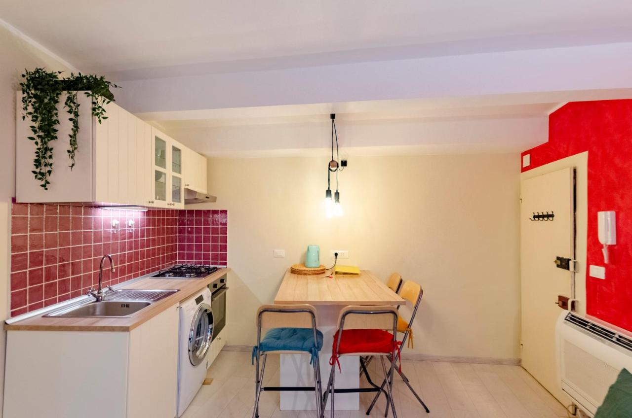 Appartement Joivy Cosy Flat In The Centre à Gênes Extérieur photo